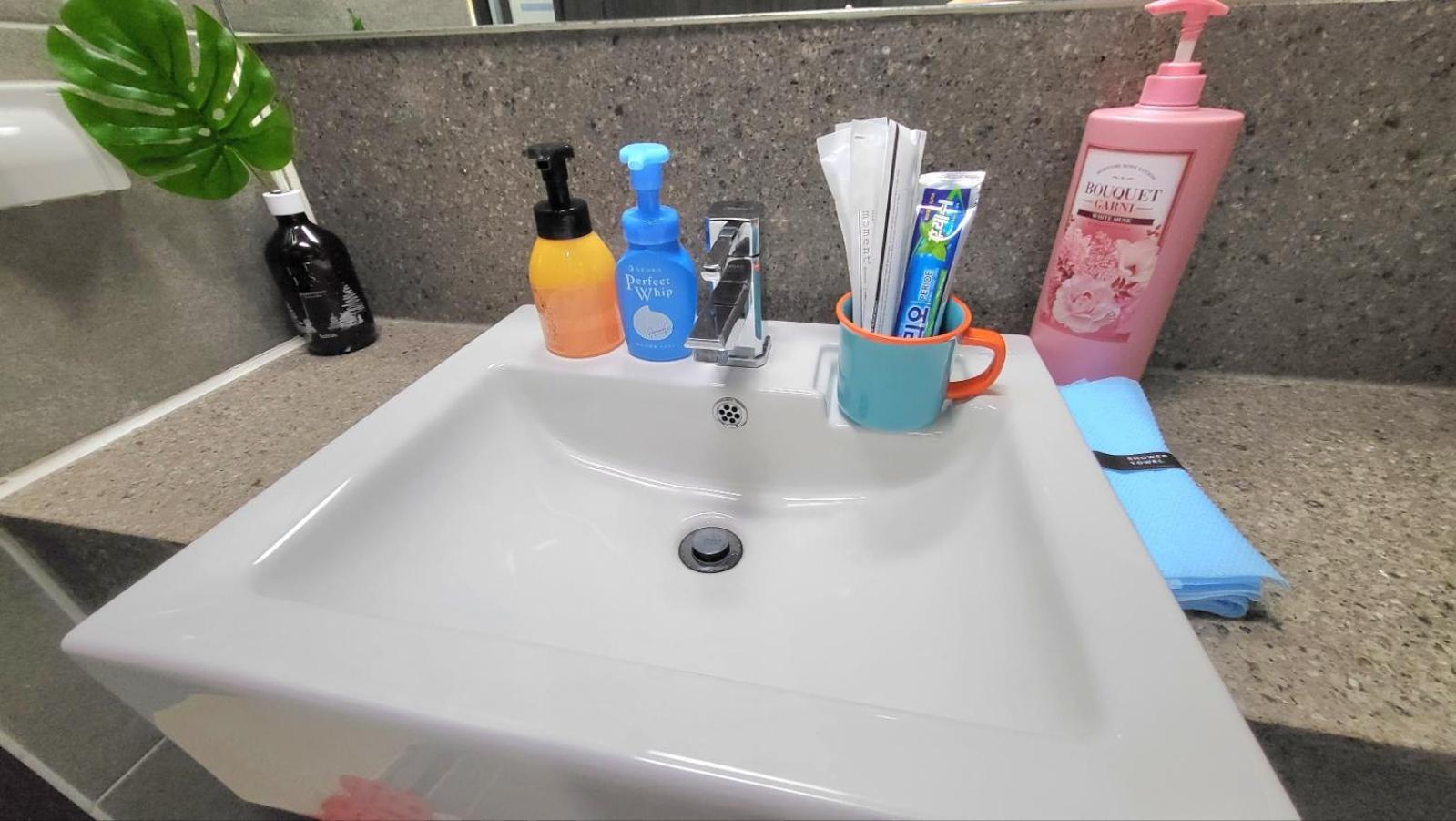 Haeundae Lavender House-Irua Hotel Busan Ngoại thất bức ảnh